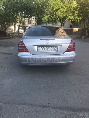 Mercedes E 240 2003, 275,000 km - 2.6 l - Bakı