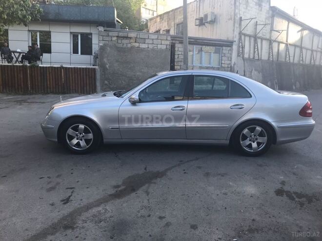 Mercedes E 240 2003, 275,000 km - 2.6 l - Bakı