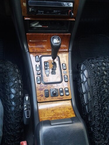 Mercedes E 320 2000, 162,000 km - 3.2 l - Bakı