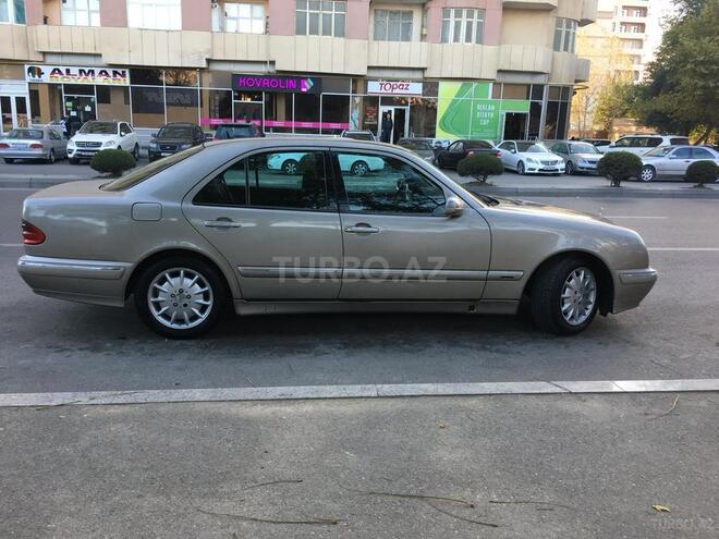 Mercedes E 220 1999, 320,000 km - 2.2 l - Bakı