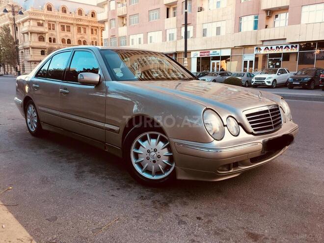 Mercedes E 220 1999, 320,000 km - 2.2 l - Bakı