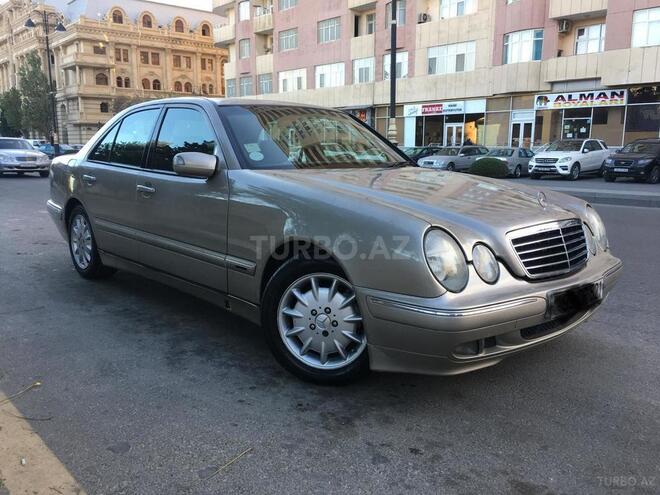 Mercedes E 220 1999, 320,000 km - 2.2 l - Bakı