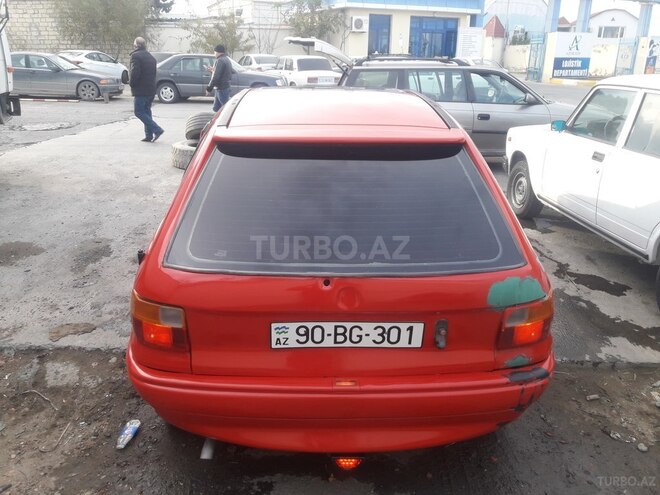 Opel Astra 1994, 300,000 km - 1.5 л - Bakı