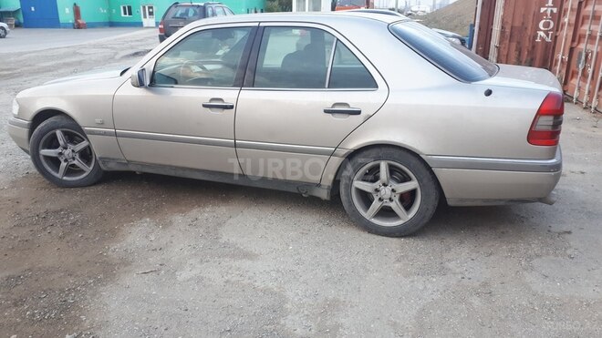 Mercedes C 180 1995, 403,629 km - 1.8 l - Bakı