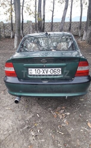 Opel Vectra 1995, 310,000 km - 2.0 l - Bakı