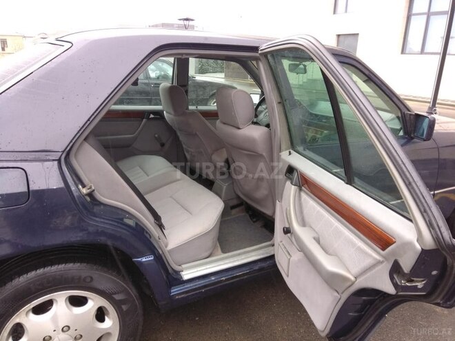 Mercedes E 200 1994, 291,100 km - 2.0 л - Bakı