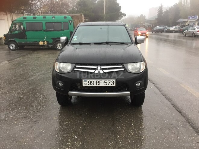 Mitsubishi L200 2012, 197,000 km - 2.5 l - Bakı