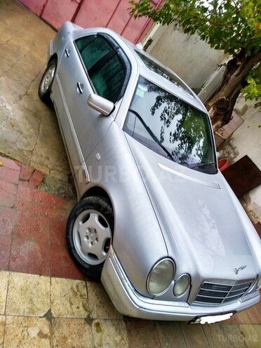Mercedes E 250 1998, 237,000 km - 2.5 l - Sumqayıt
