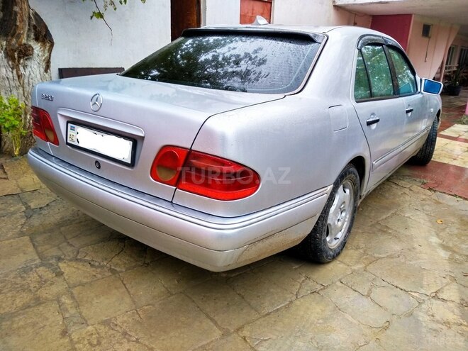 Mercedes E 250 1998, 237,000 km - 2.5 l - Sumqayıt