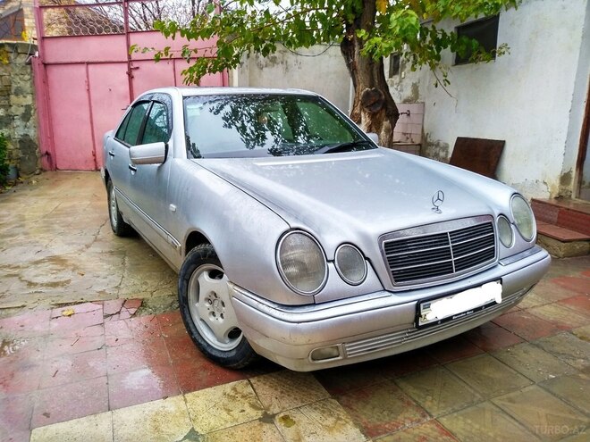Mercedes E 250 1998, 237,000 km - 2.5 l - Sumqayıt