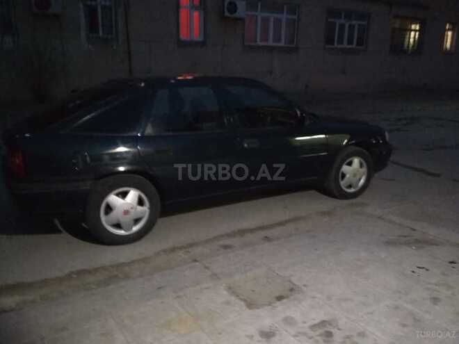 Opel Vectra 1995, 299,500 km - 2.0 l - Bakı