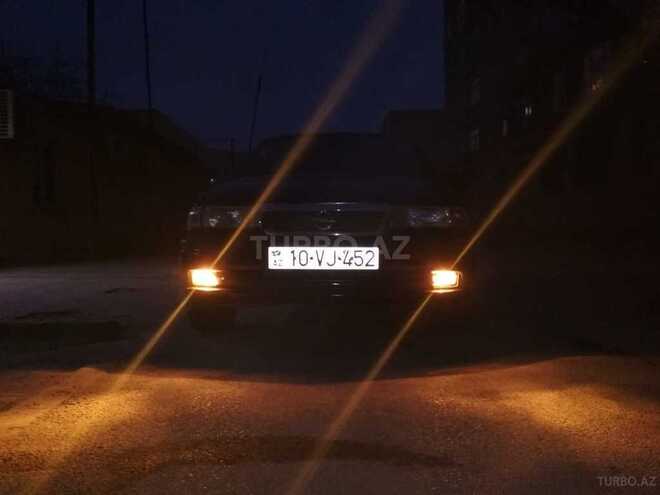 Opel Vectra 1995, 299,500 km - 2.0 l - Bakı