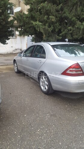 Mercedes C 320 2000, 19,586 km - 3.2 l - Bakı