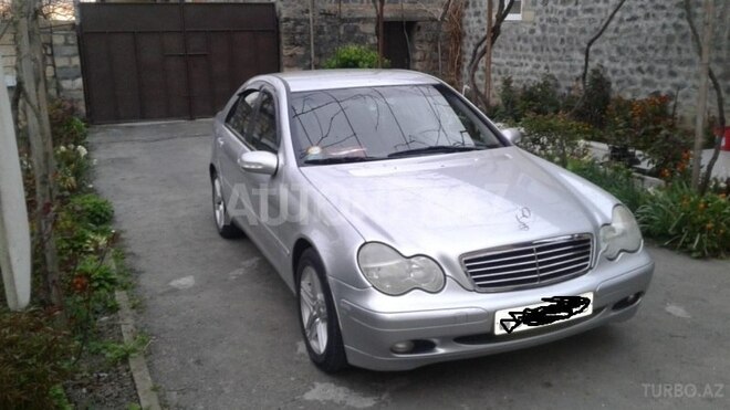 Mercedes C 200 2000, 180,000 km - 2.0 л - Kürdəmir