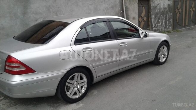 Mercedes C 200 2000, 180,000 km - 2.0 л - Kürdəmir