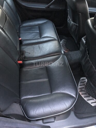 Mercedes E 240 1999, 244,000 km - 2.6 l - Bakı
