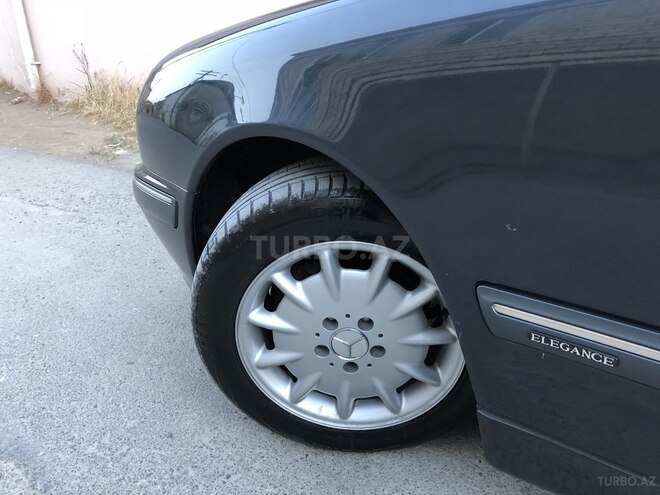 Mercedes E 240 1999, 244,000 km - 2.6 l - Bakı
