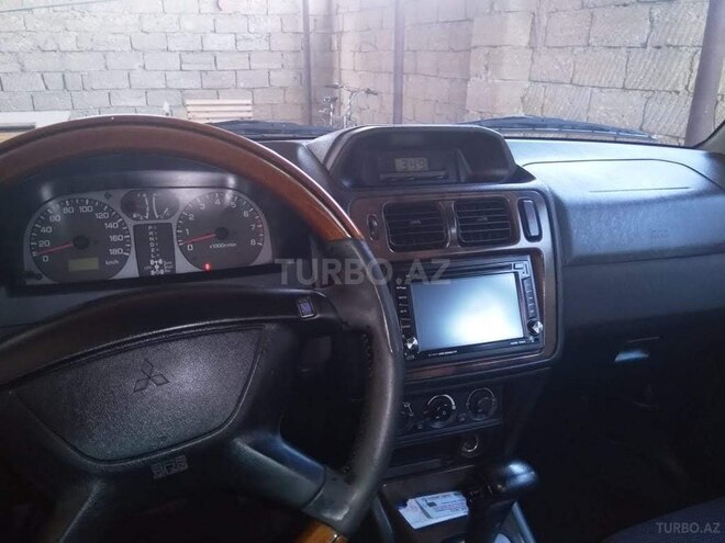Mitsubishi Pajero io 2000, 295,000 km - 1.8 l - Bakı