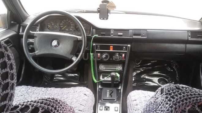 Mercedes E 300 1988, 667,414 km - 3.0 л - Bakı