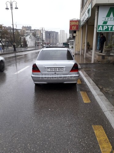 Mercedes C 200 1999, 240,000 km - 2.0 л - Bakı