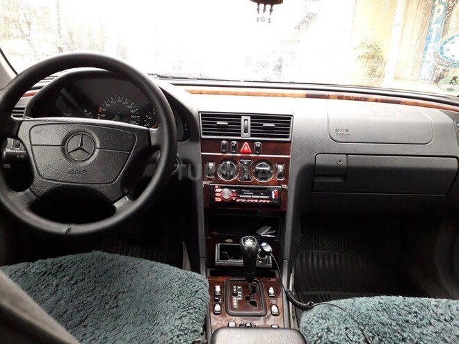 Mercedes C 200 1999, 240,000 km - 2.0 л - Bakı