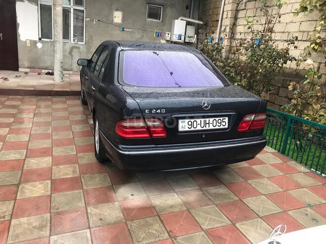 Mercedes E 240 2001, 221,000 km - 2.6 л - Bakı
