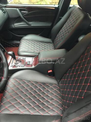 Mercedes E 240 2001, 221,000 km - 2.6 л - Bakı