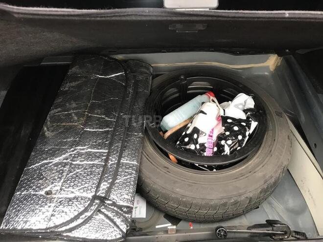 Mercedes E 240 2001, 221,000 km - 2.6 л - Bakı