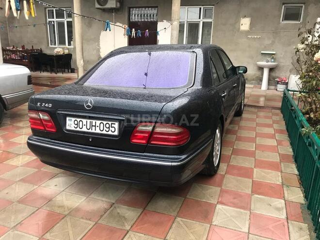 Mercedes E 240 2001, 221,000 km - 2.6 л - Bakı