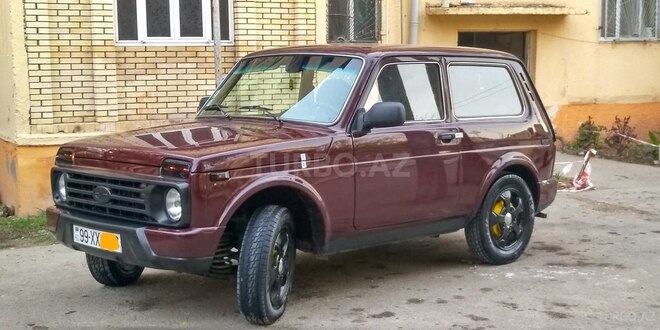LADA (VAZ) Niva 2011, 102,100 km - 1.7 л - Şirvan