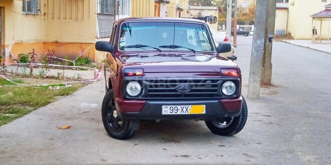LADA (VAZ) Niva 2011, 102,100 km - 1.7 л - Şirvan