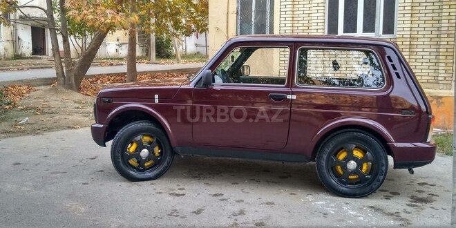 LADA (VAZ) Niva 2011, 102,100 km - 1.7 л - Şirvan