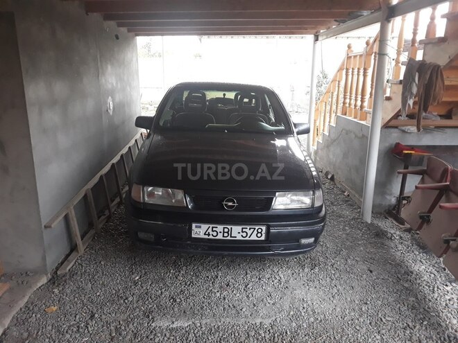 Opel Vectra 1995, 244,000 km - 1.8 l - Mingəçevir
