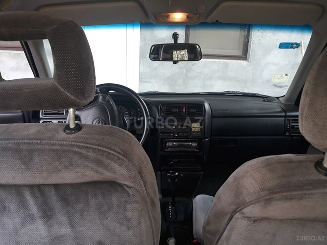 Opel Vectra 1995, 244,000 km - 1.8 l - Mingəçevir