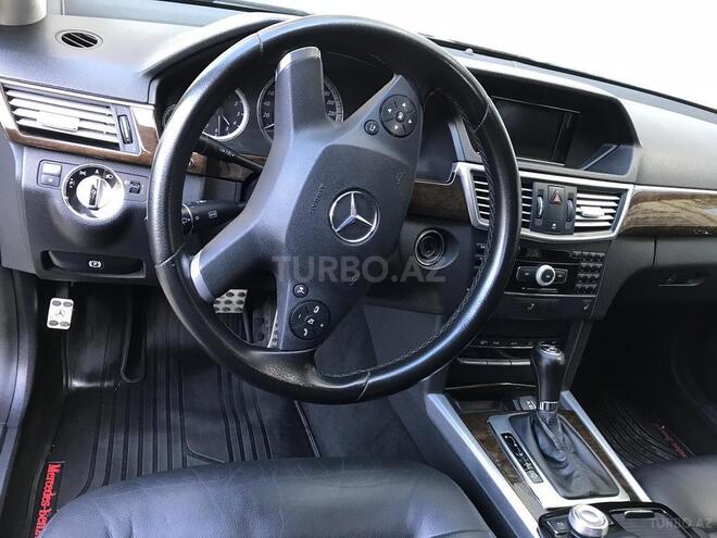 Mercedes E 200 2010, 212,000 km - 2.0 l - Sumqayıt