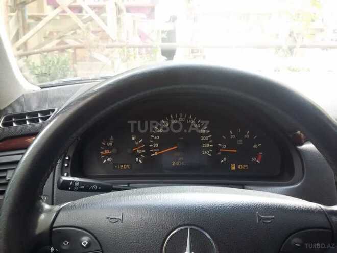 Mercedes E 220 1999, 241,000 km - 2.2 л - Bakı
