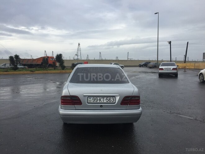 Mercedes E 230 1997, 286,000 km - 2.3 l - Bakı