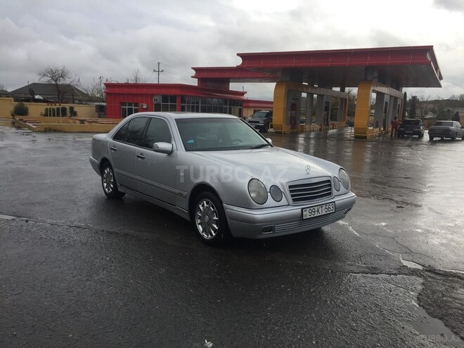 Mercedes E 230 1997, 286,000 km - 2.3 l - Bakı