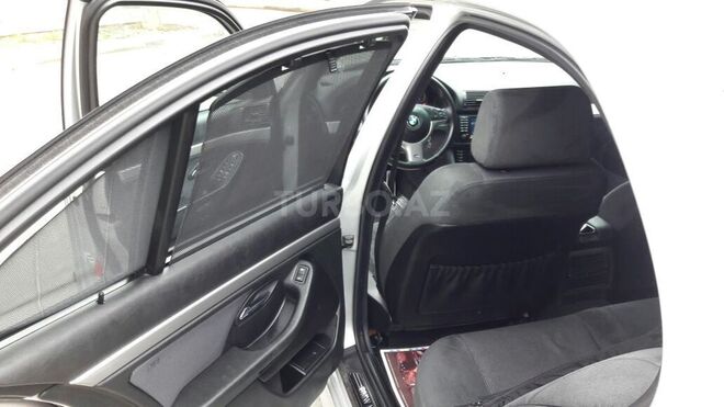 BMW 525 2003, 230,000 km - 2.5 л - Bakı