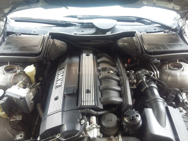 BMW 528 1996, 350,000 km - 2.8 l - Bakı