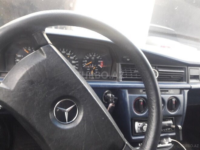 Mercedes 190 1991, 200,000 km - 2.0 л - Sumqayıt