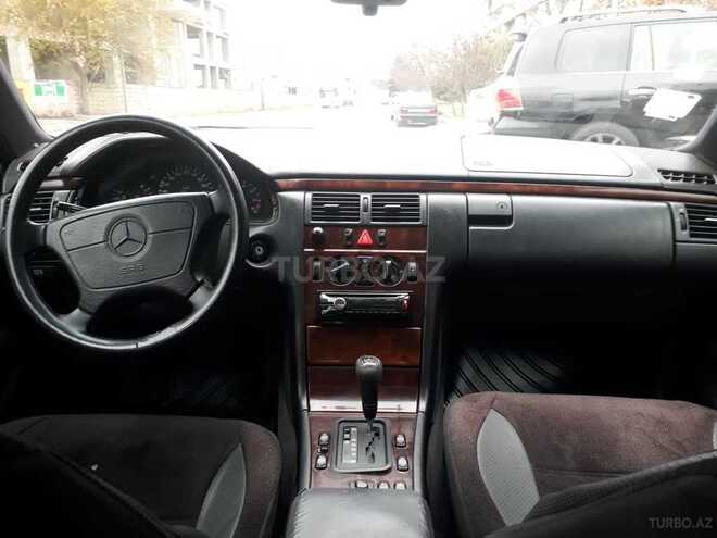 Mercedes E 230 1995, 265,989 km - 2.3 l - Xırdalan