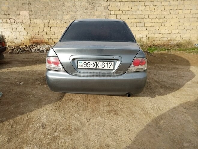Mitsubishi Lancer 2005, 400,000 km - 1.3 l - Bakı