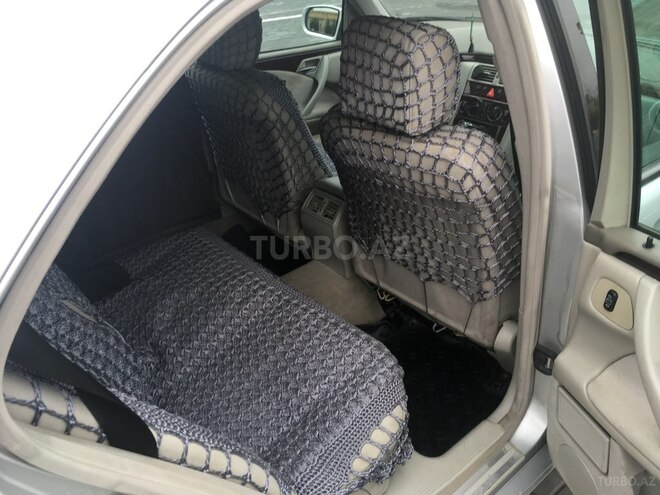 Mercedes E 270 2001, 389,000 km - 2.7 l - Bakı