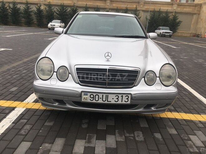 Mercedes E 270 2001, 389,000 km - 2.7 l - Bakı