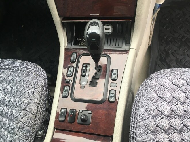 Mercedes E 270 2001, 389,000 km - 2.7 l - Bakı