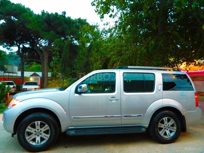Nissan Pathfinder 2011, 110,000 km - 4.0 л - Bakı