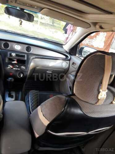 Mitsubishi Outlander 2003, 196,000 km - 2.4 л - Bakı