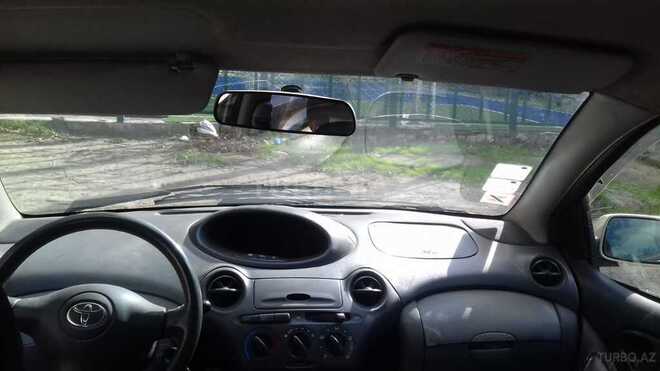 Toyota Vitz 2002, 185,696 km - 1.3 l - Bakı