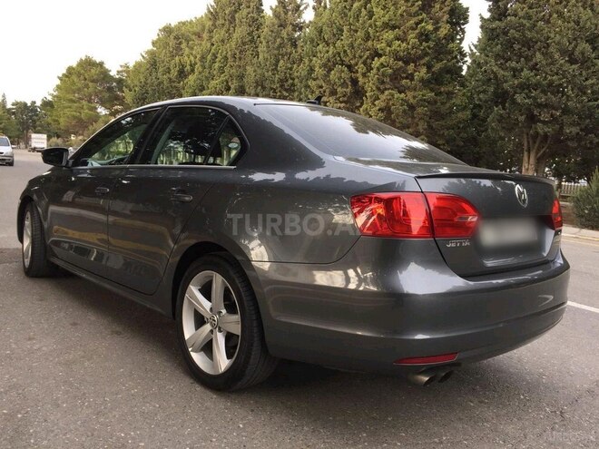 Volkswagen Jetta 2013, 94,000 km - 1.8 л - Sumqayıt